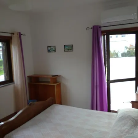 Constantino Al Paredes de Coura