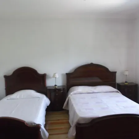 Constantino Al Paredes de Coura