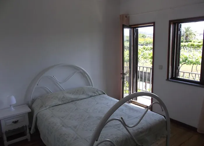 Constantino Al Paredes de Coura